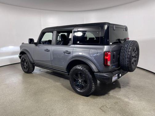 CARBONIZED GRAY METALLIC 2025 Ford Bronco Big Bend