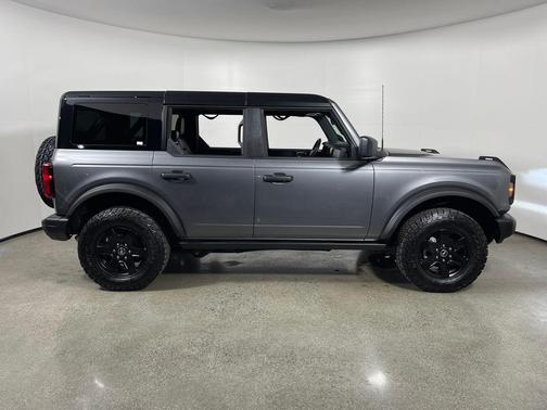 CARBONIZED GRAY METALLIC 2025 Ford Bronco Big Bend