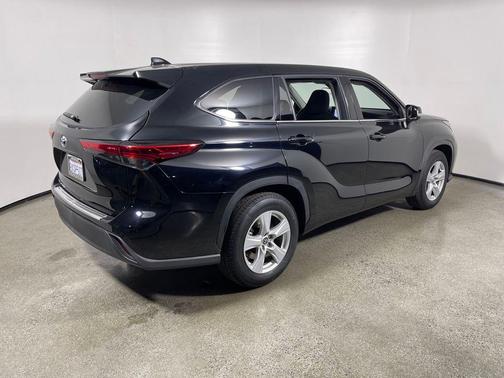 2021 Toyota Highlander L