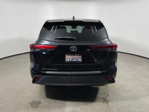 2021 Toyota Highlander L