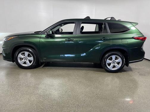 2023 Toyota Highlander Hybrid LE