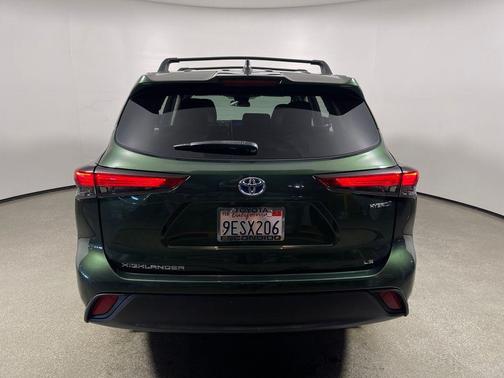 2023 Toyota Highlander Hybrid LE