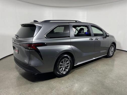 Heavy Metal 2026 Toyota Sienna XLE