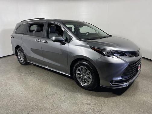 Heavy Metal 2026 Toyota Sienna XLE