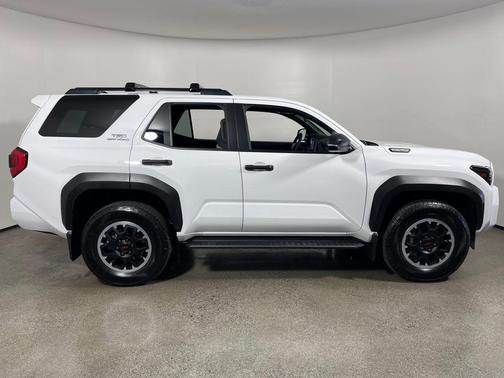 2025 Toyota 4Runner TRD Off Road