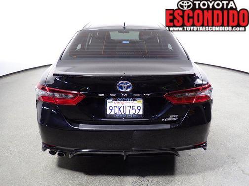 2022 Toyota Camry SE