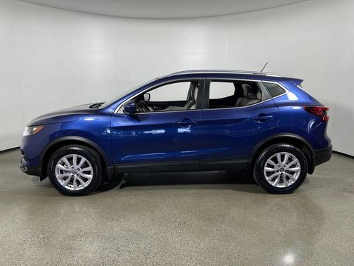 2022 Nissan Rogue Sport SV