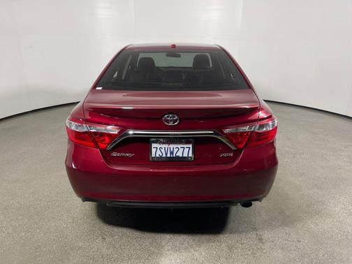 2016 Toyota Camry XSE