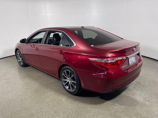 2016 Toyota Camry XSE