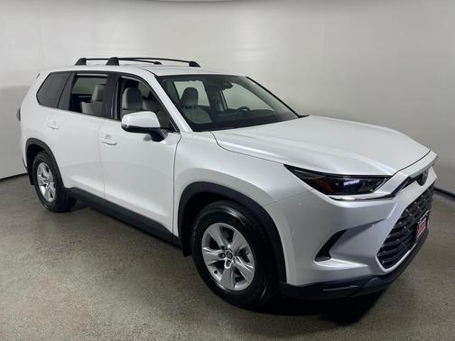 2026 Toyota Highlander LE
