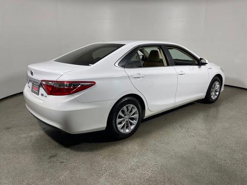 2015 Toyota Camry Hybrid LE