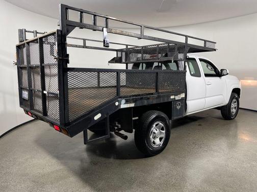 Super White 2017 Toyota Tacoma SR