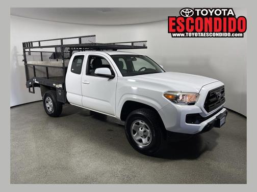 2017 Toyota Tacoma SR