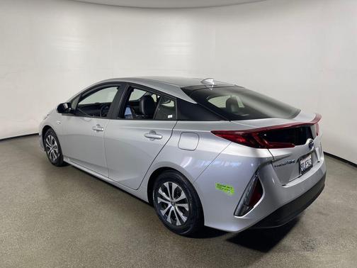 2022 Toyota Prius Prime LE