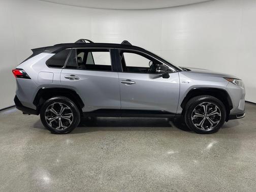 Silver Sky Metallic w/Midnight Black Roof 2021 Toyota RAV4 Prime XSE