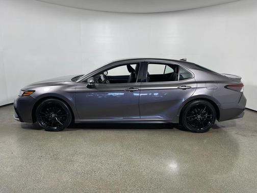 Predawn Gray Mica 2022 Toyota Camry XSE