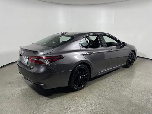 Predawn Gray Mica 2022 Toyota Camry XSE