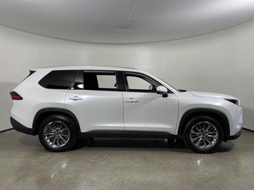 2025 Toyota Grand Highlander Platinum
