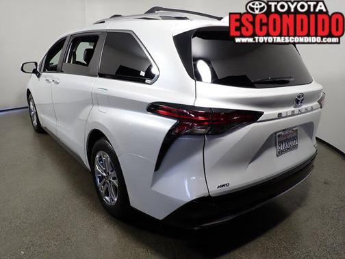 2022 Toyota Sienna Platinum 7 Passenger