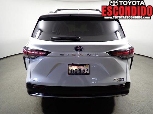 2022 Toyota Sienna Platinum 7 Passenger