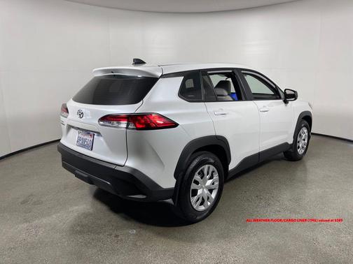 Wind Chill Pearl 2024 Toyota Corolla Cross L