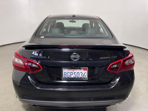 Super Black 2018 Nissan Altima 2.5 SR