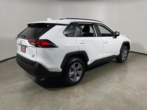 2025 Toyota RAV4 Hybrid SE