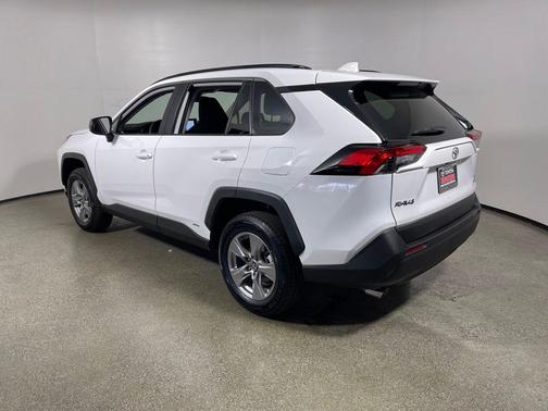 2025 Toyota RAV4 Hybrid SE