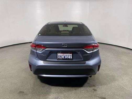 2020 Toyota Corolla Hybrid LE