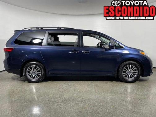 2018 Toyota Sienna SE