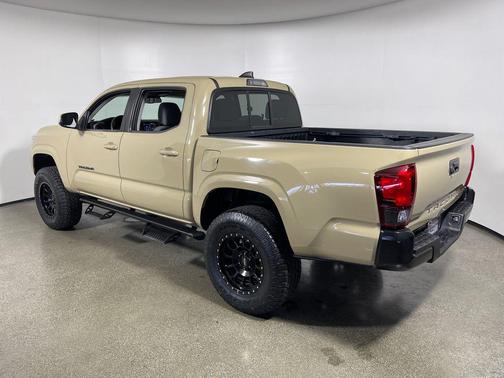Quicksand 2020 Toyota Tacoma SR5