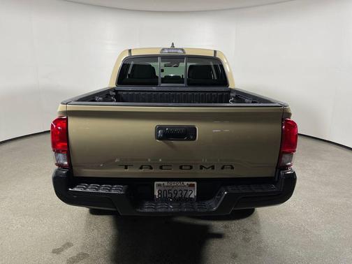 Quicksand 2020 Toyota Tacoma SR5