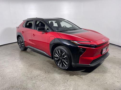 Supersonic Red w/Midnight Black Metallic Roof 2026 Toyota bZ Limited SUV