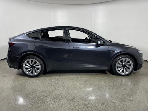 Magnetic Gray 2026 Tesla Model Y Rear-Wheel Drive