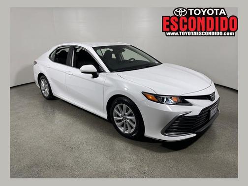 2022 Toyota Camry LE