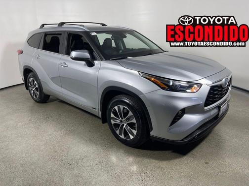 2024 Toyota Highlander Hybrid XLE