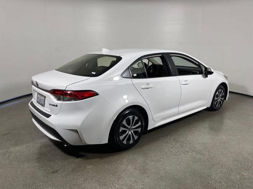 2022 Toyota Corolla Hybrid LE