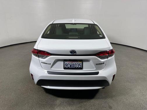 2022 Toyota Corolla Hybrid LE