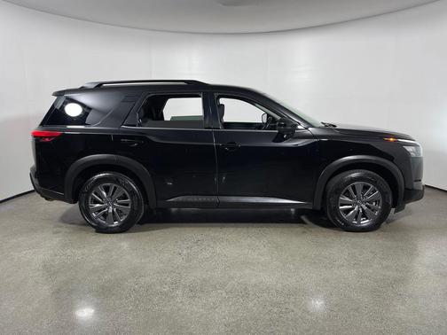 Super Black 2025 Nissan Pathfinder SV FWD