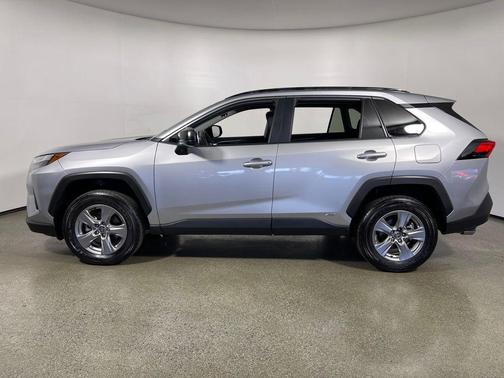 2025 Toyota RAV4 Hybrid SE