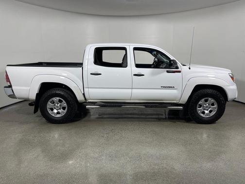 Super White 2013 Toyota Tacoma PreRunner