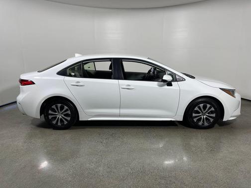 White 2022 Toyota Corolla Hybrid LE