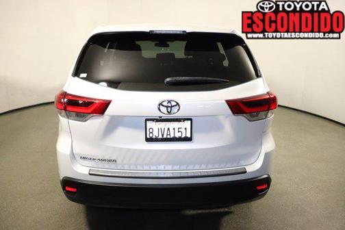 2019 Toyota Highlander LE I4