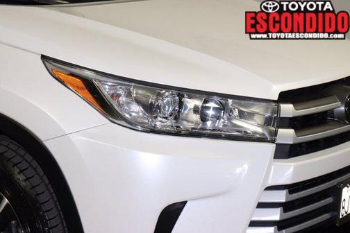 2019 Toyota Highlander LE I4