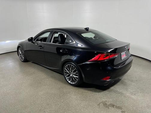 2018 Lexus IS 300 Base