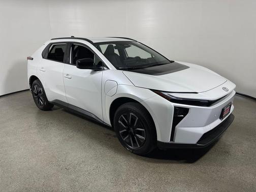 2026 Toyota bZ XLE Plus