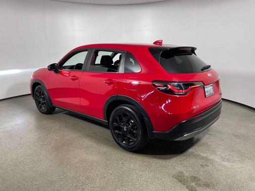 Milano Red 2024 Honda HR-V Sport