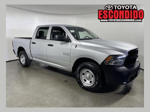 Bright Silver Metallic Clearcoat 2018 RAM 1500 Tradesman