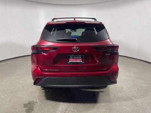 2026 Toyota Highlander Hybrid XLE