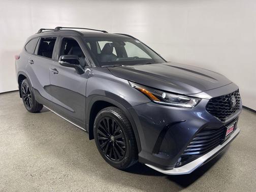 2025 Toyota Highlander XSE